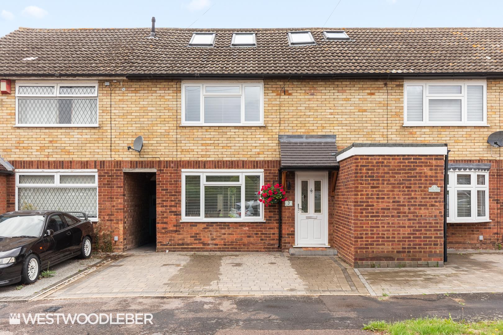 Sells Road, Ware, SG12