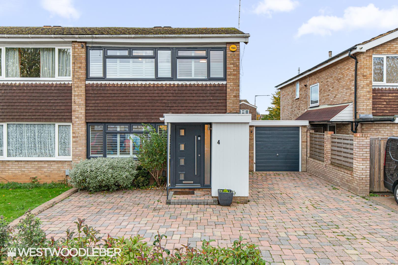 Granville Gardens, Hoddesdon, EN11