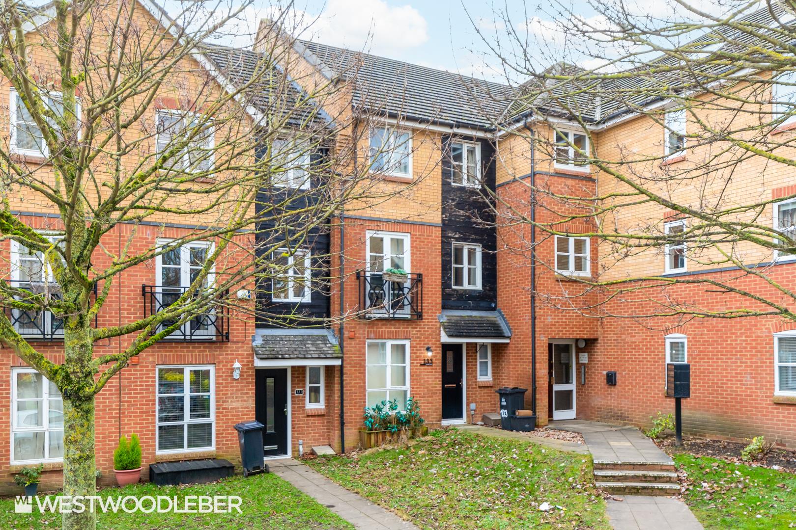 Plomer Avenue, Hoddesdon, EN11