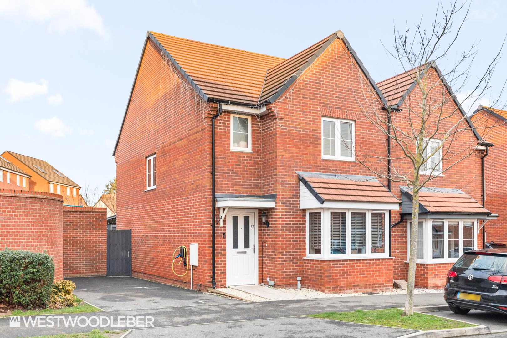 Stearn Way, Buntingford, SG9