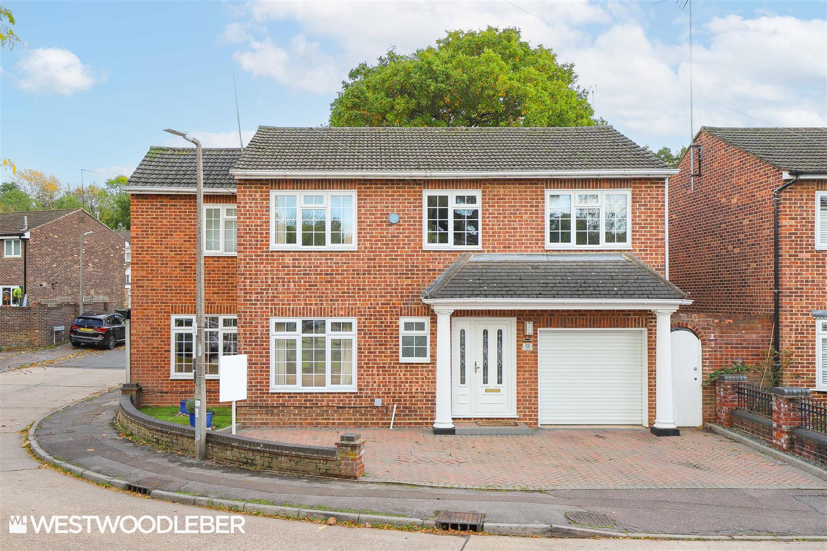 Crooked Way, Waltham Abbey, EN9