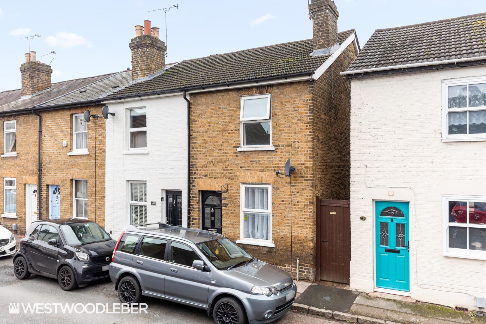 North Road, Hoddesdon, EN11