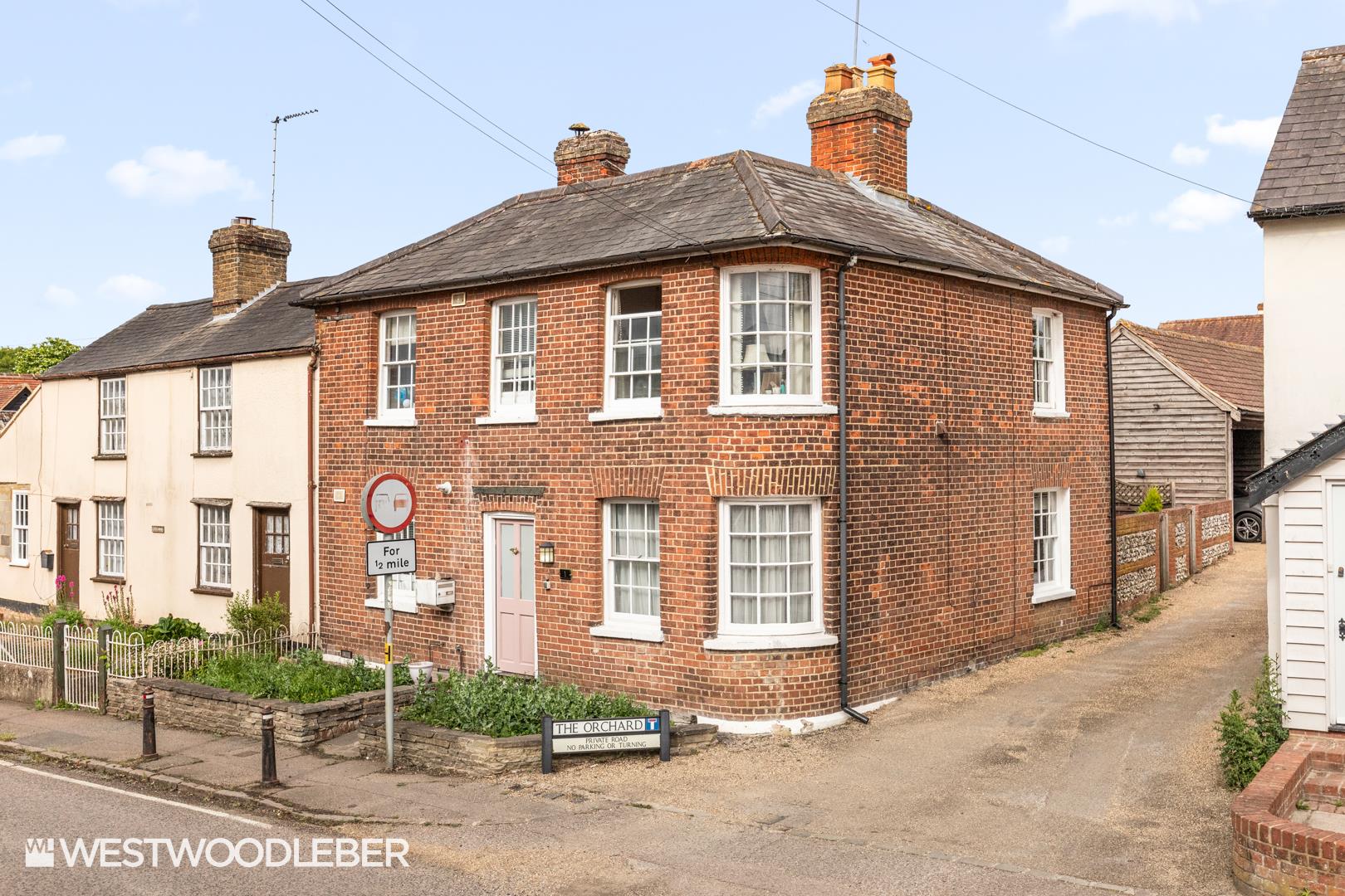 High Street, Ware, SG12