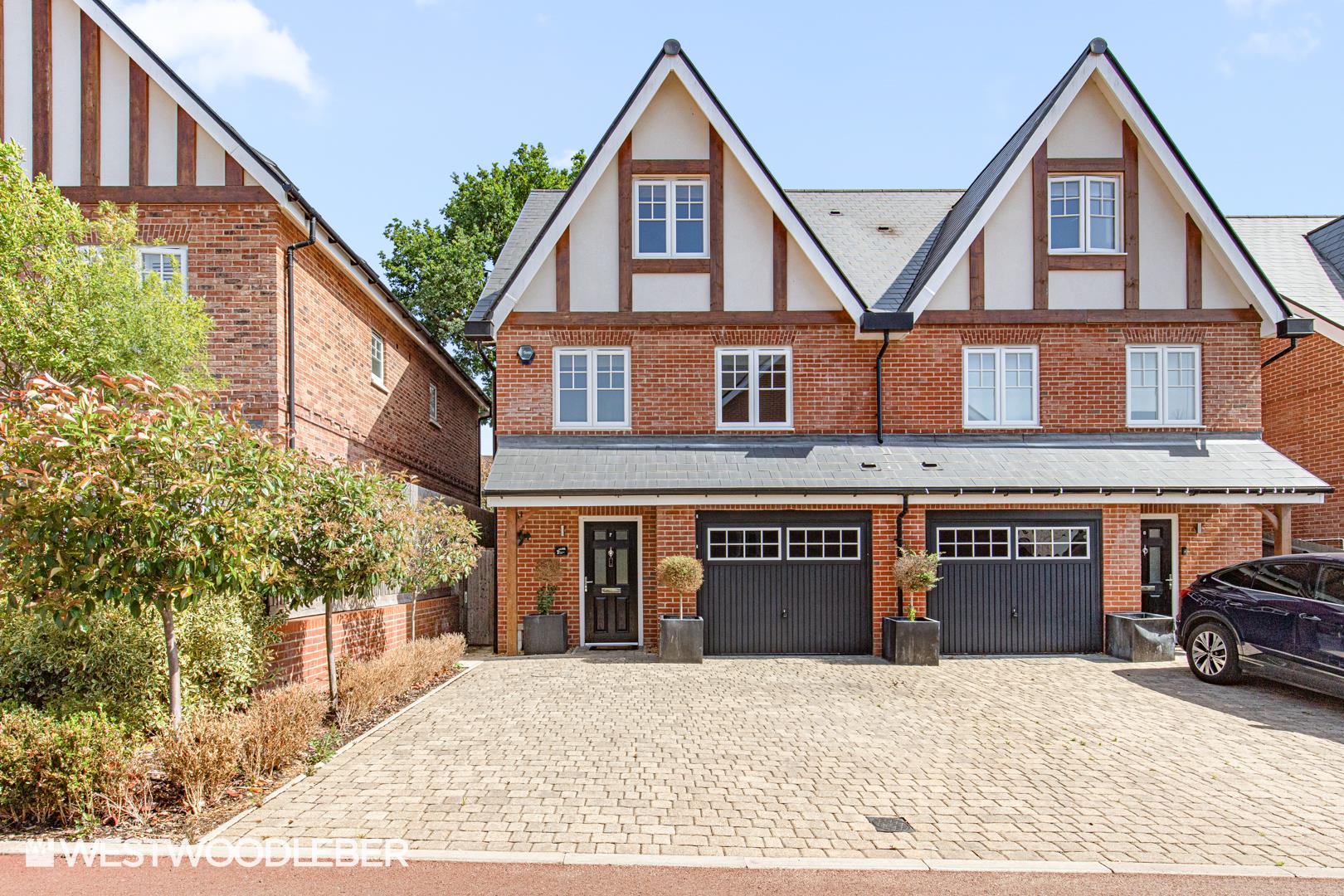 Sandbach Close, Broxbourne, EN10