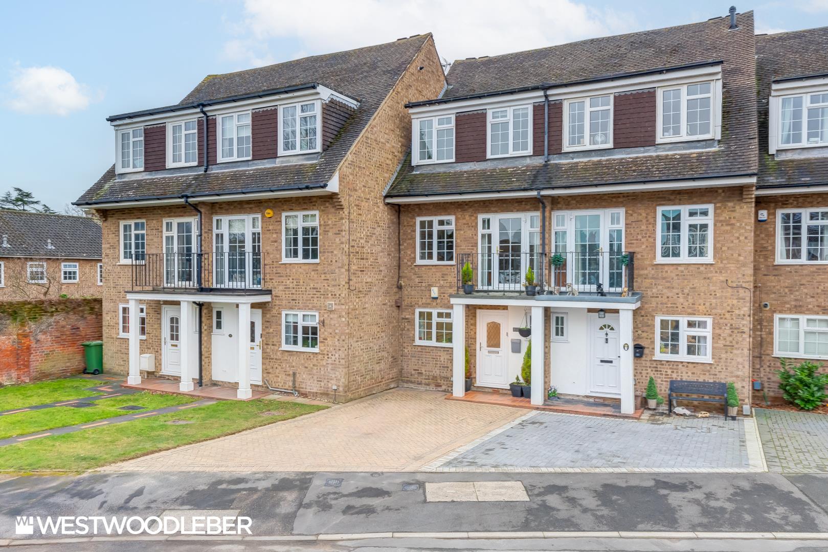 Taylors Avenue, Hoddesdon, EN11
