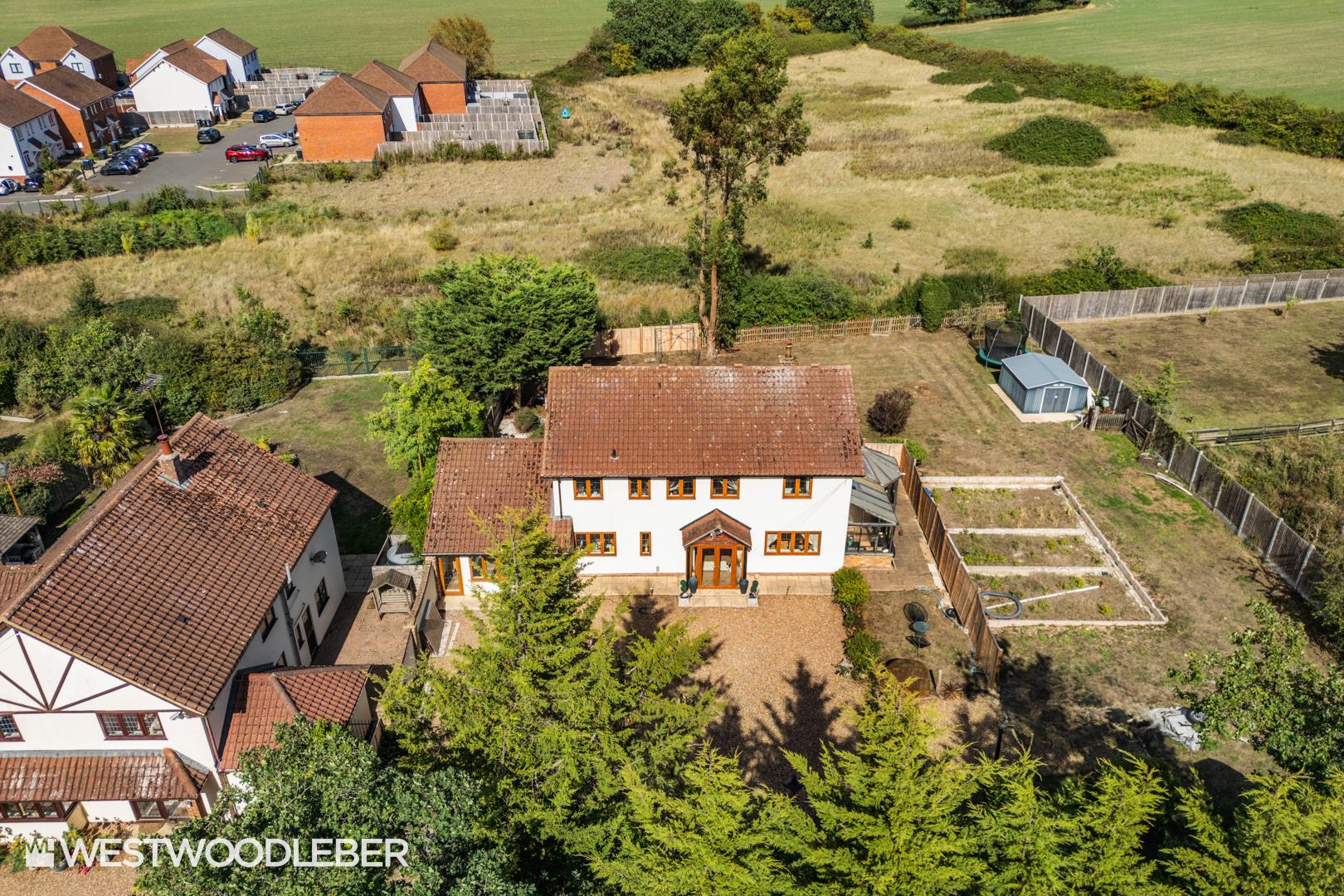 Hoe Lane, Nazeing, EN9
