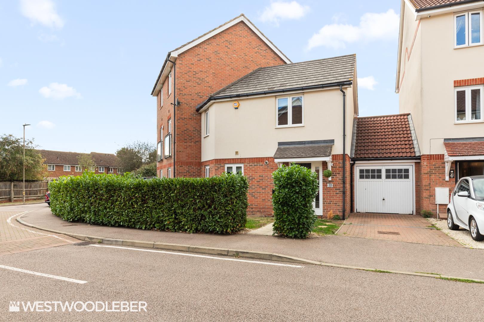 Robinia Road, Broxbourne, EN10