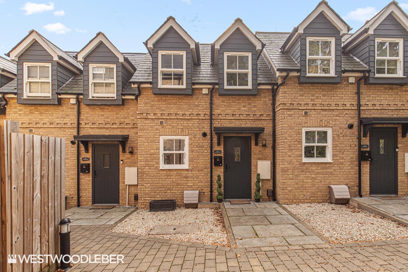 Churchgate, Waltham Cross, EN8