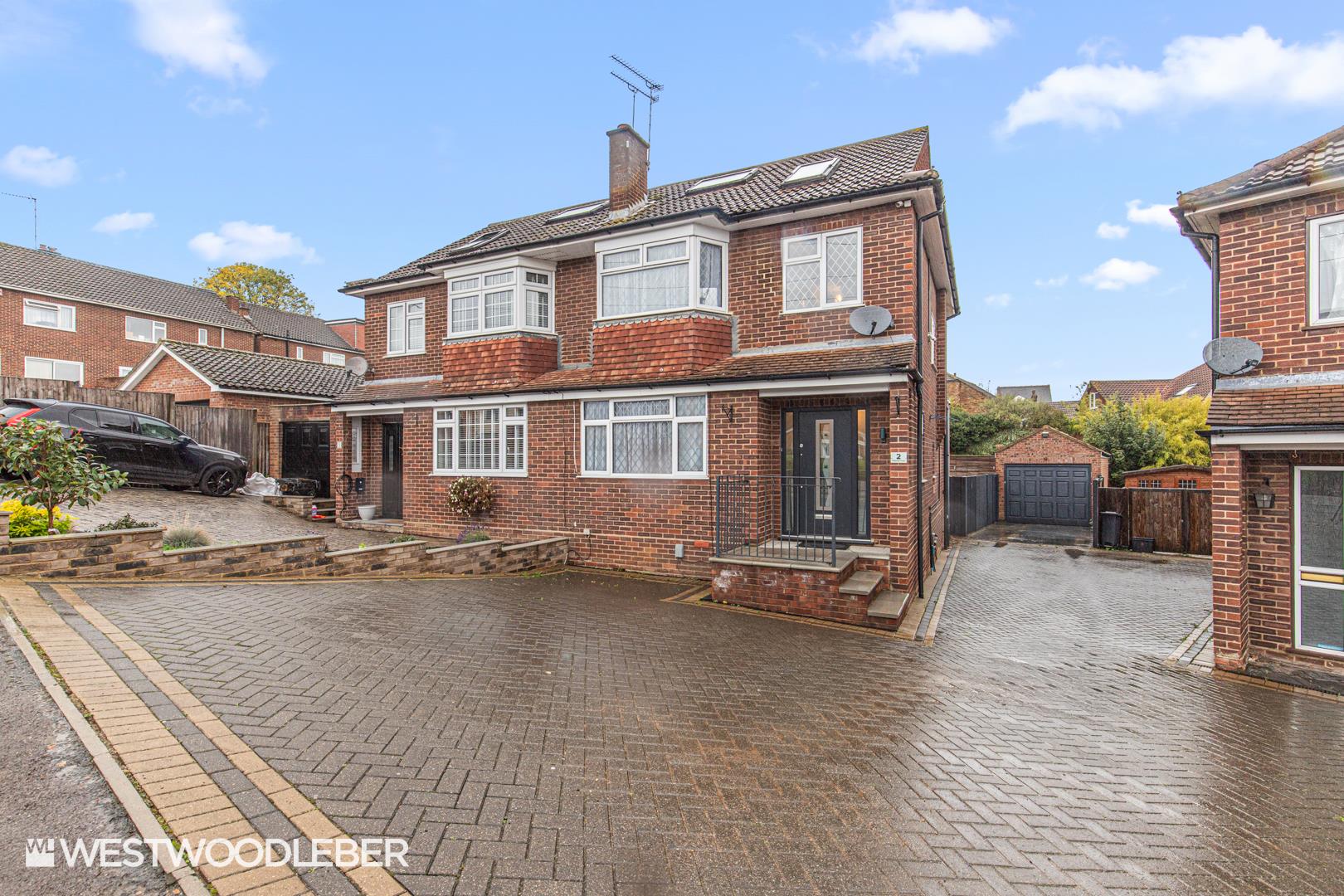 Cillocks Close, Hoddesdon, EN11