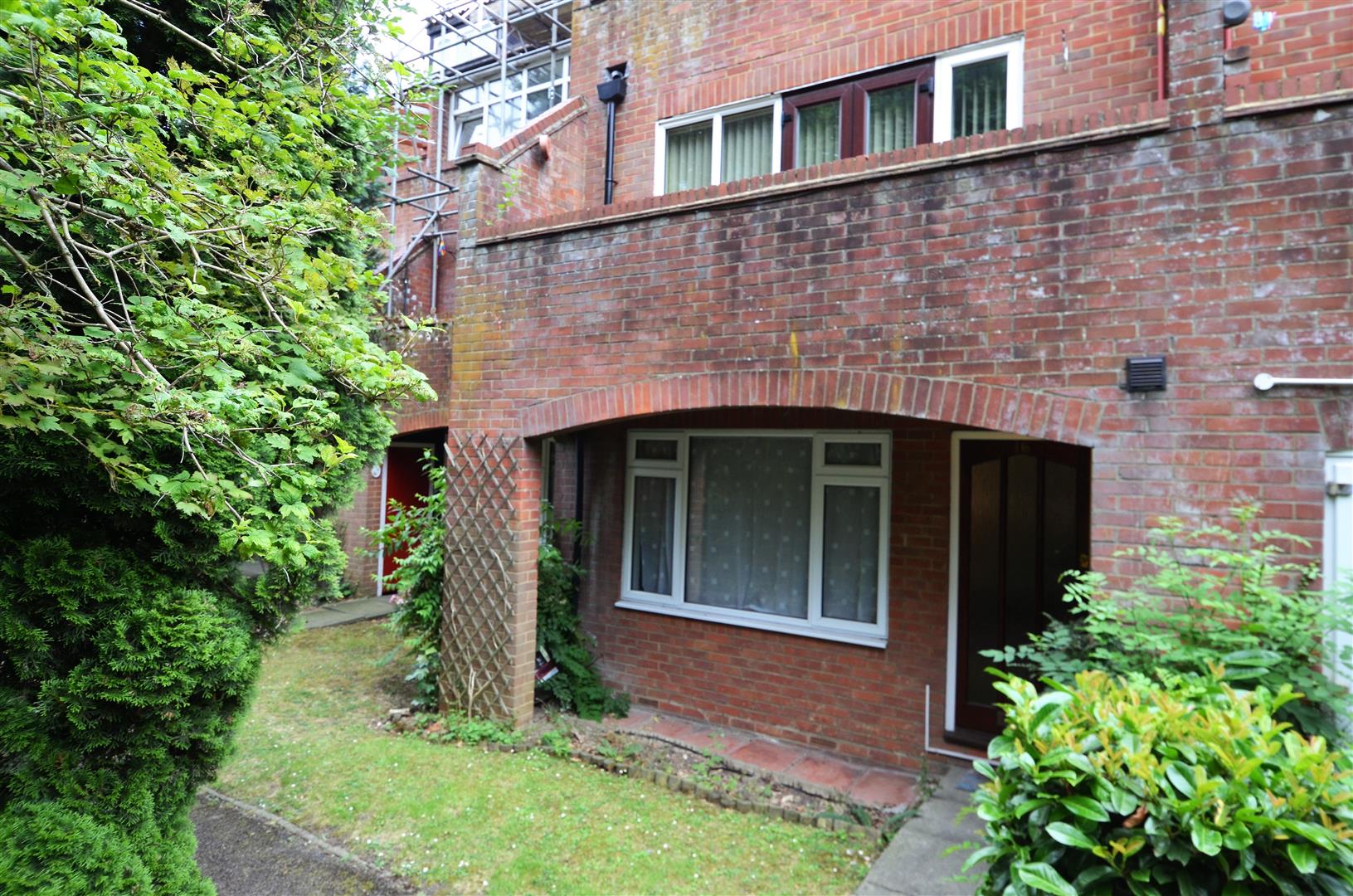 Ambleside Walk, Uxbridge, UB8