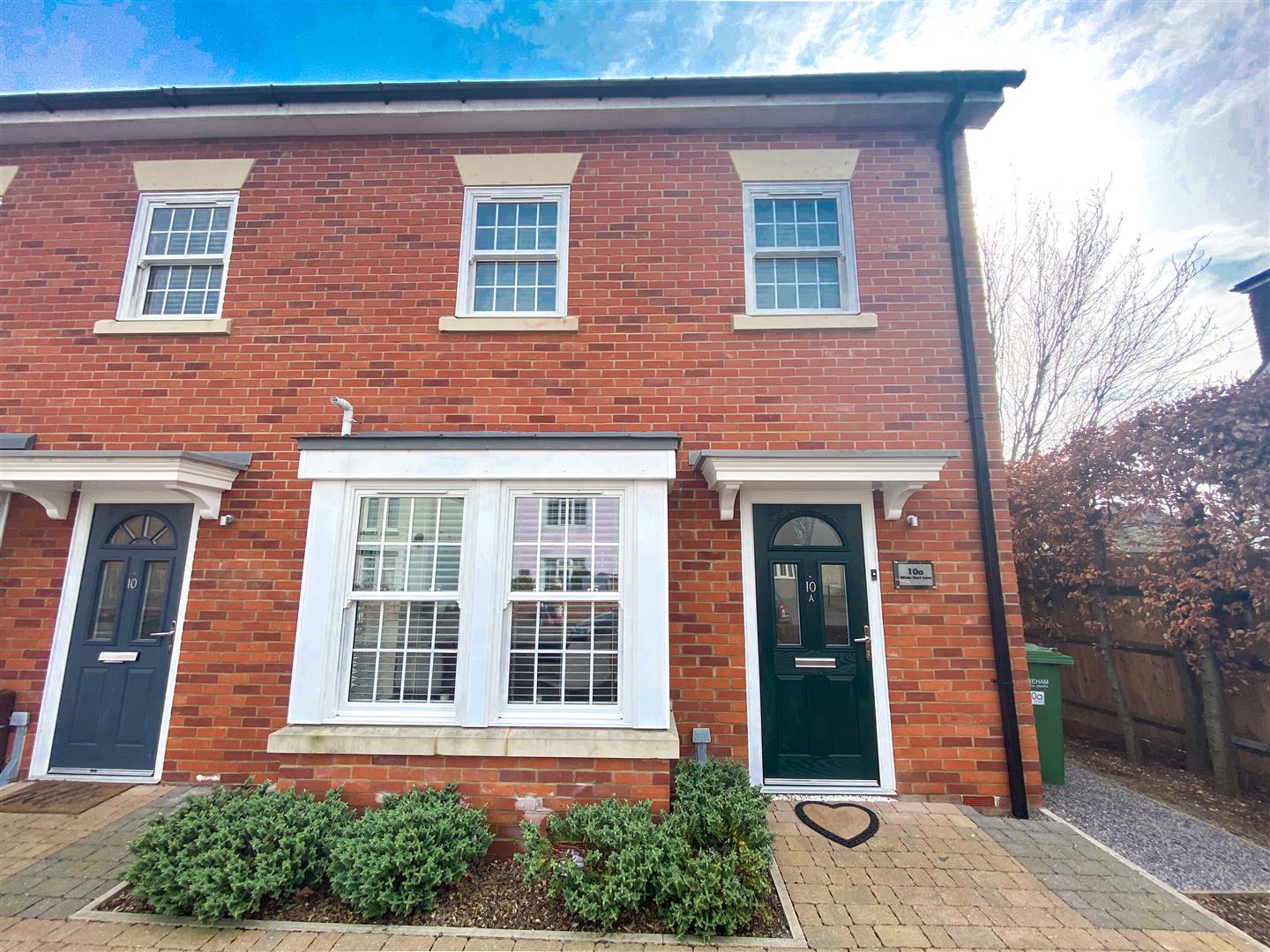 Property in White Hart Lane, Portchester, PO16