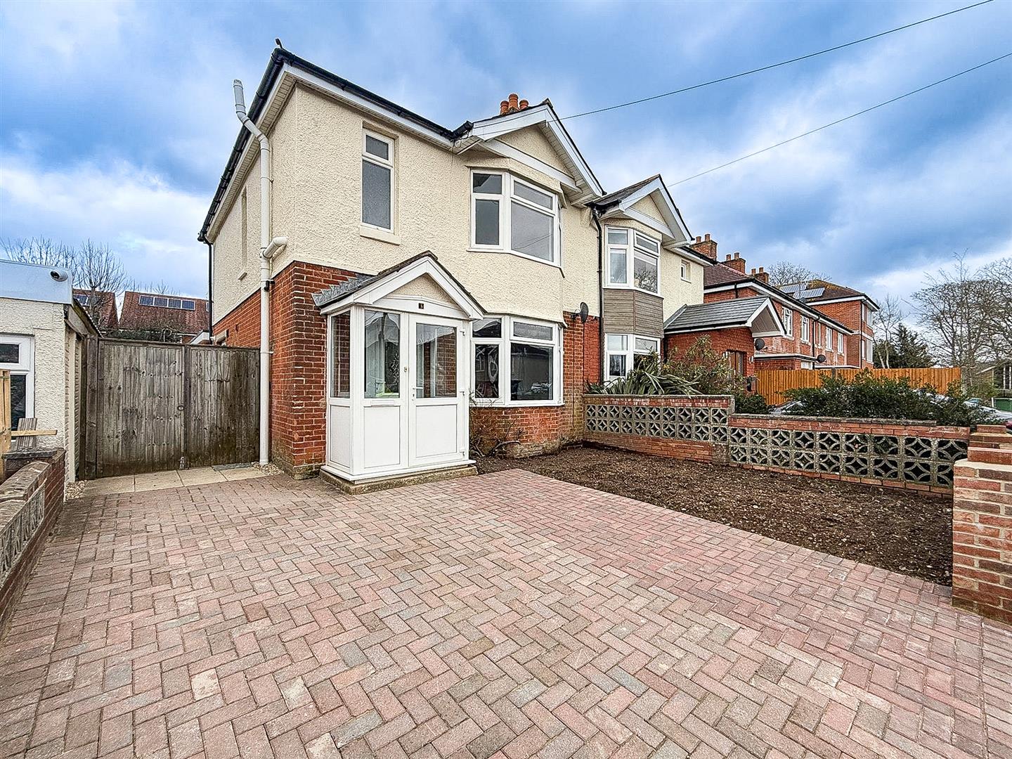Maybush Road, Southampton, SO16