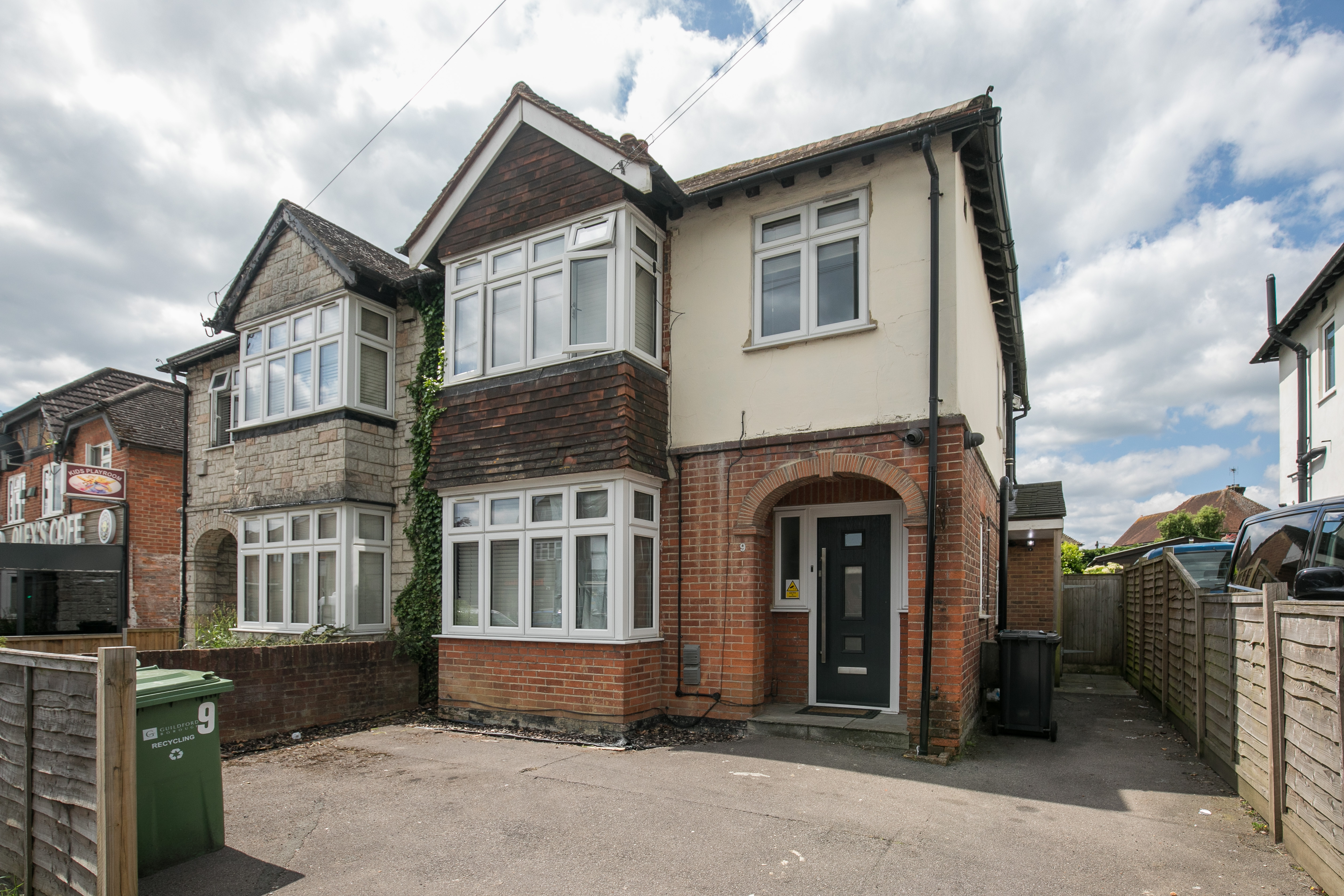 Worplesdon Road, Guildford, GU2
