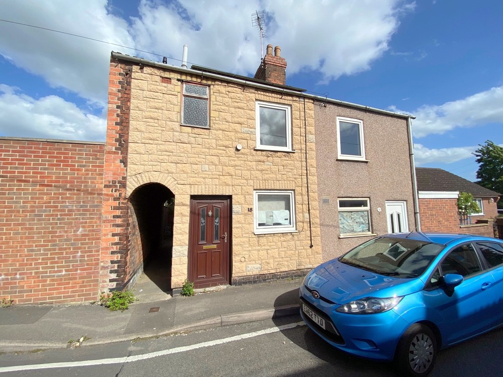 Property in Alma Street, Alfreton, DE55 7HX