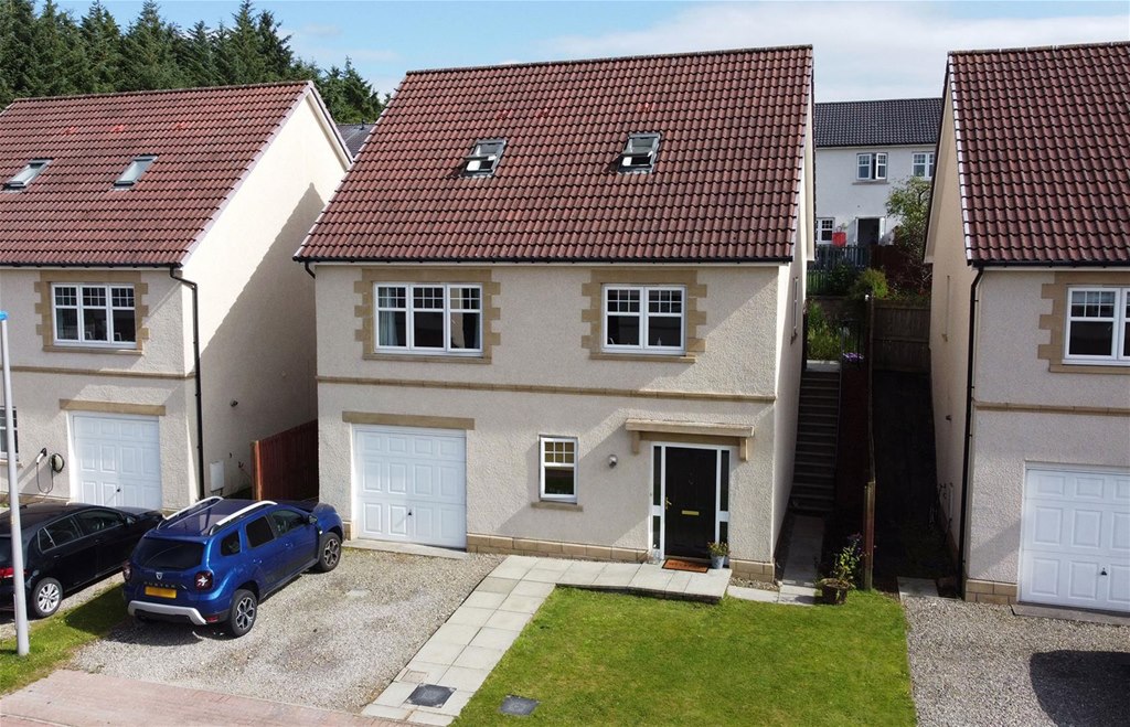 Estate Agents Inverness CURTISMcKINNELL Estate Agets