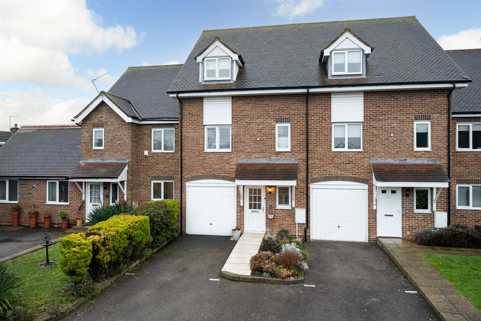 Kennedy Close, London Colney, AL2