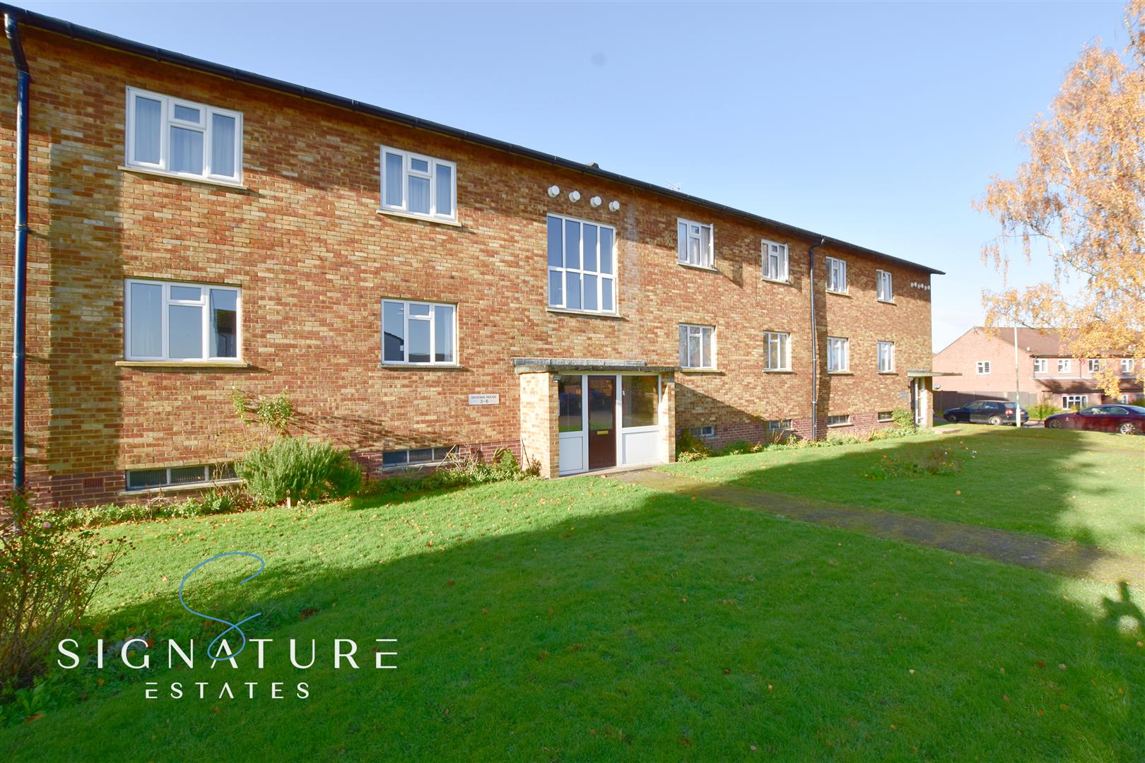 Shirley Road, Abbots Langley, WD5