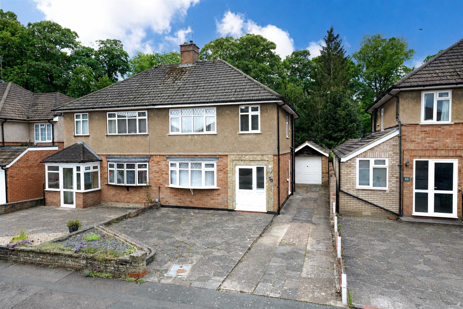 Leaford Crescent, Watford, WD24