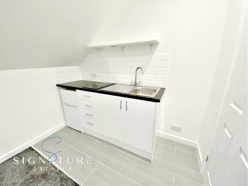 31 Vicarage Road, Watford, WD18