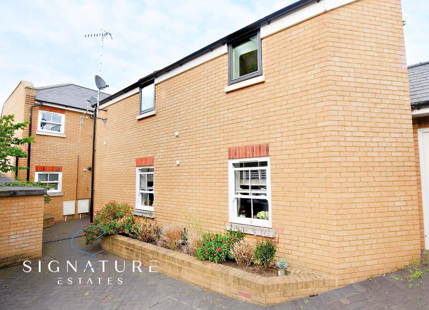 Estcourt Road, Watford, WD17