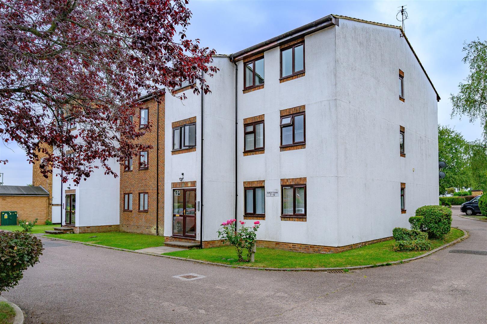 Burley House, Queens Drive, Abbots Langley, WD5
