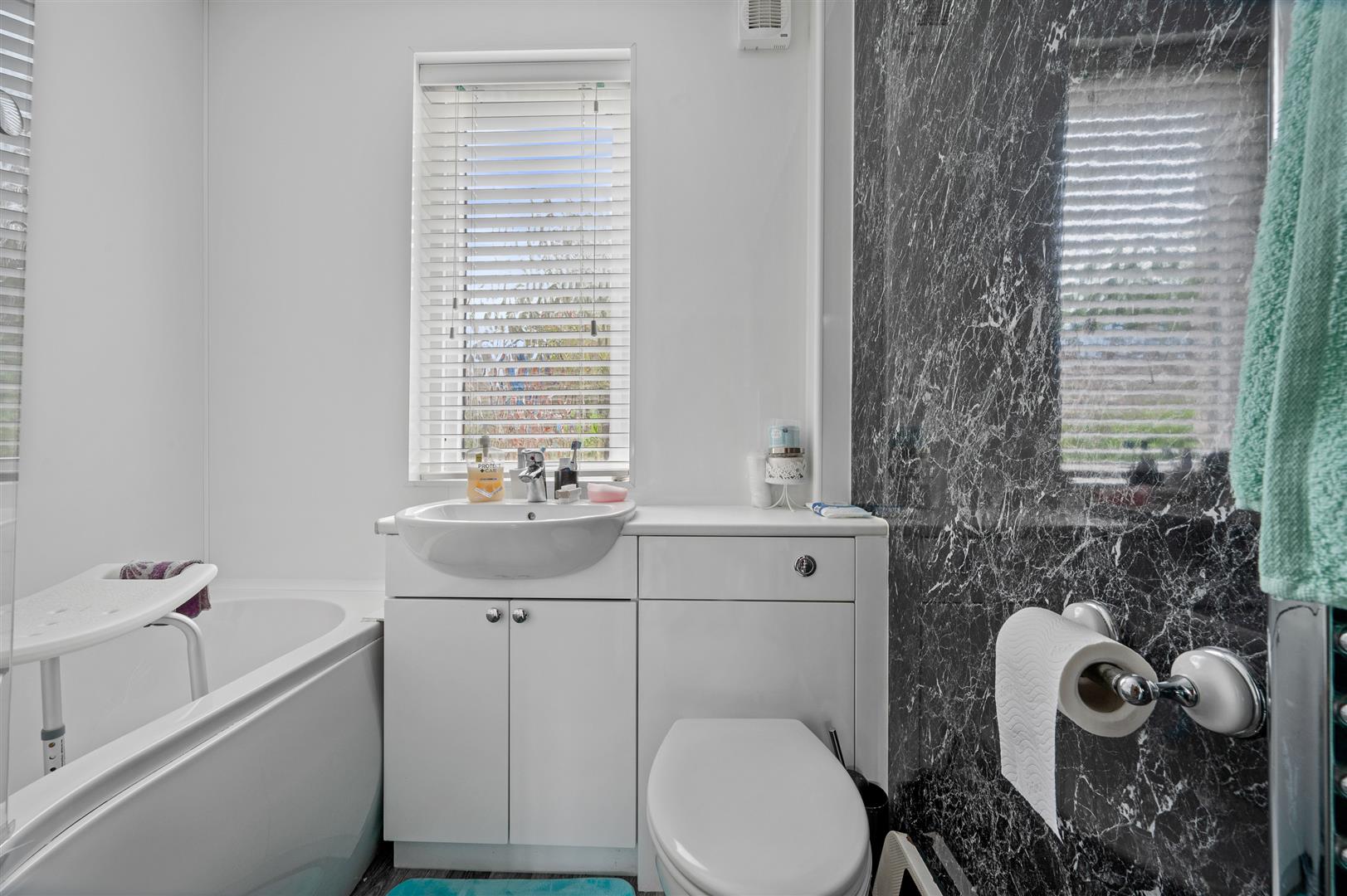 Property in Lovat Road, Kinlochleven, Argyllshire, PH50 4RQ