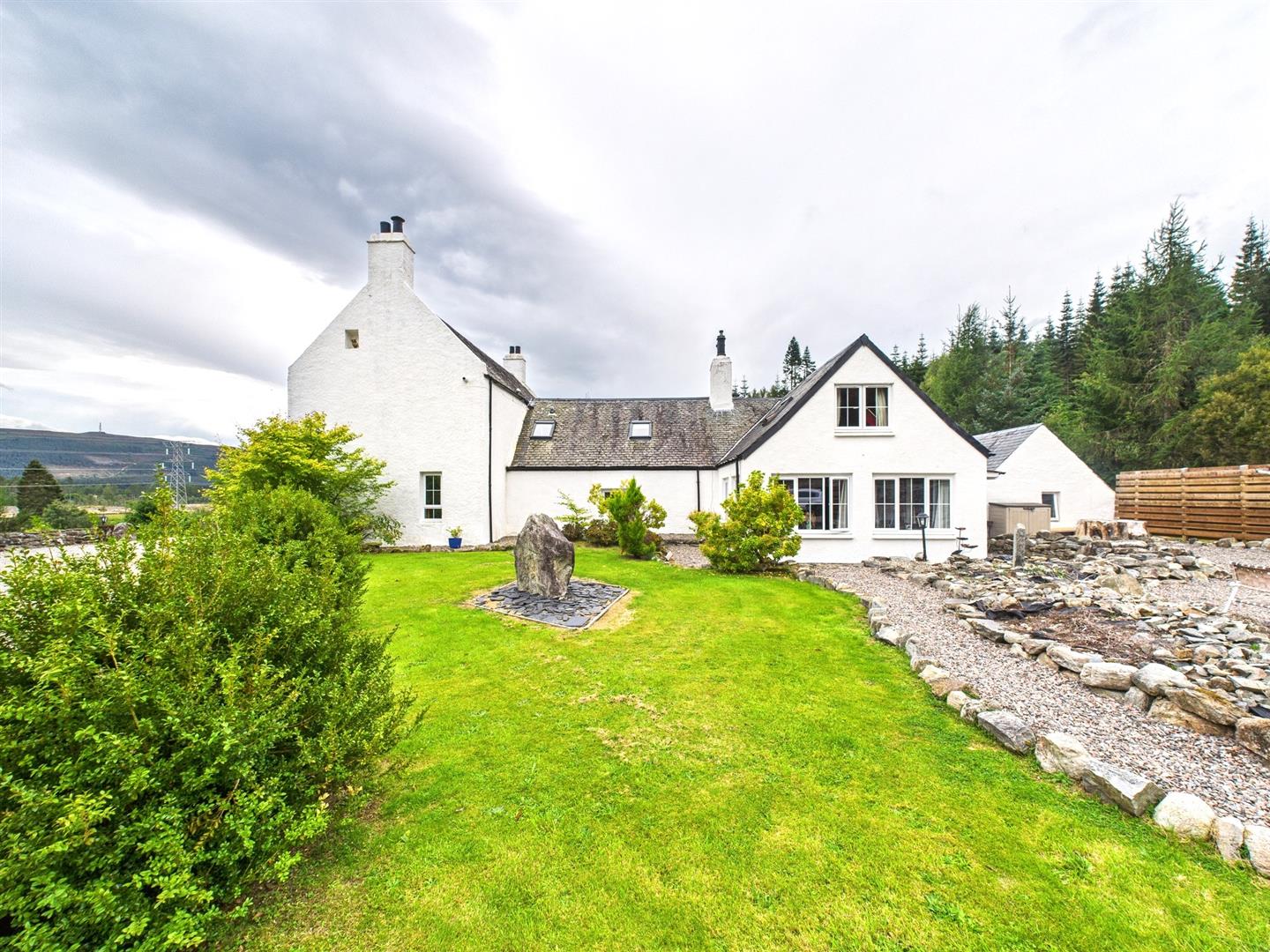 Achterawe, Fort Augustus, PH32
