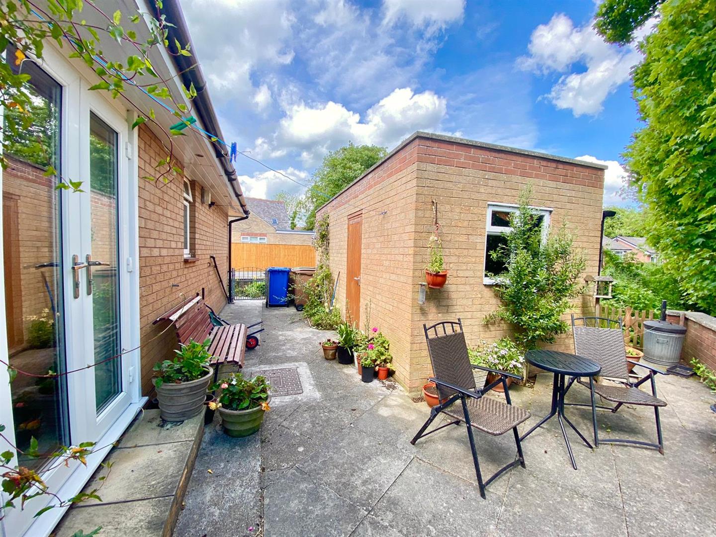 Property in Southgate, Hornsea, HU18