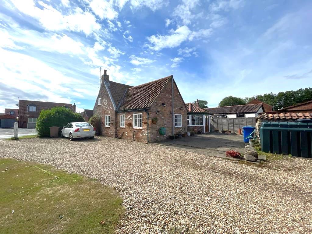 Property in Sands Lane, Barmston, YO25