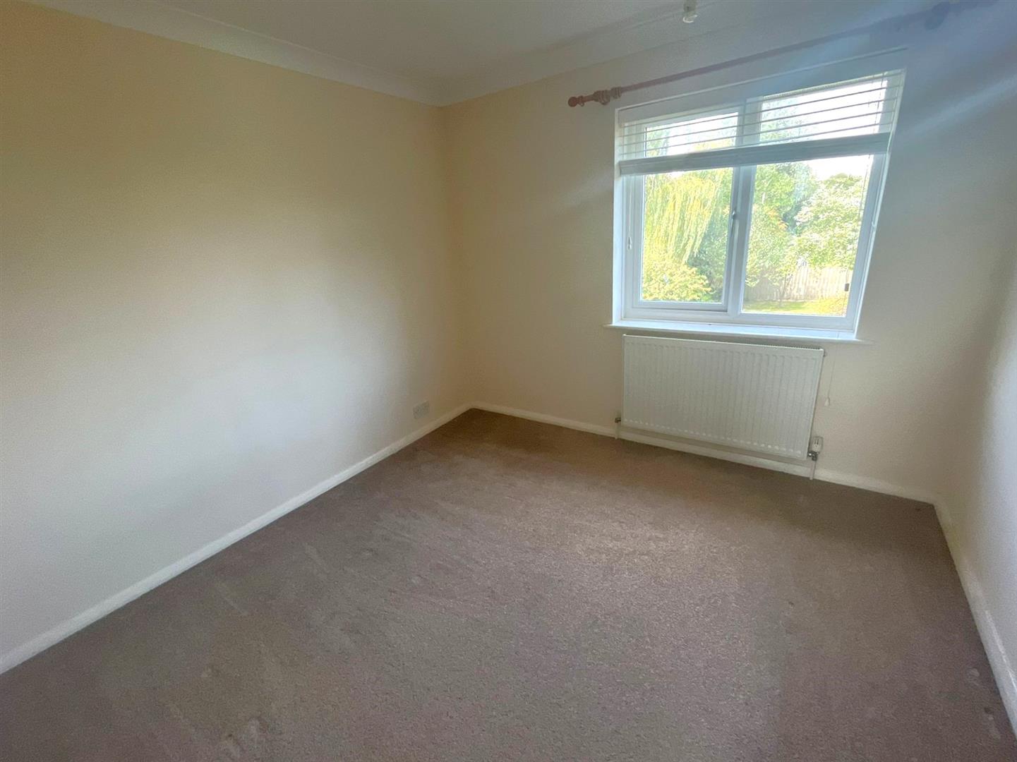 Property in Catfoss Road, Bewholme, YO25