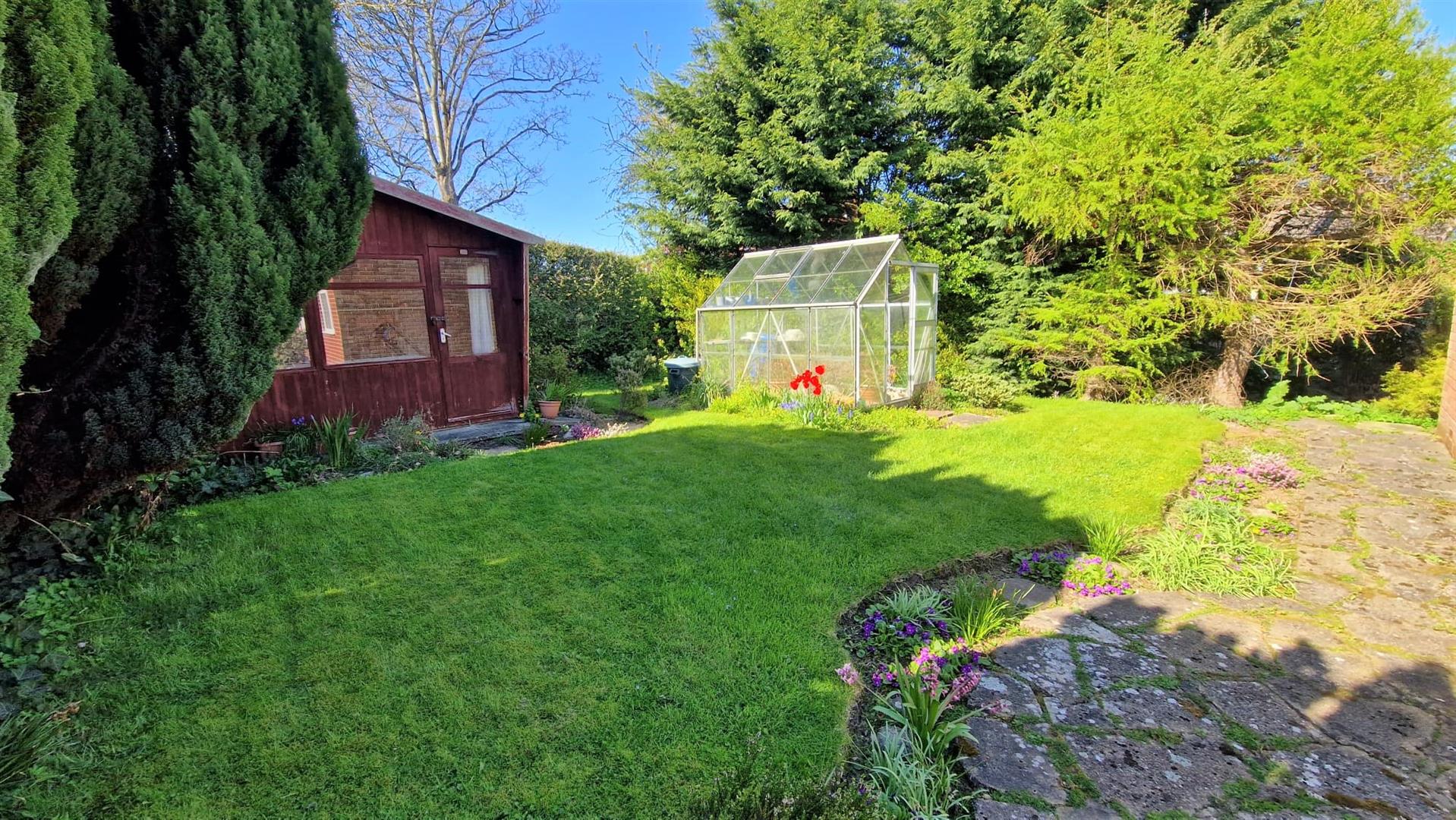 Property in Ashcourt Drive, Hornsea, HU18