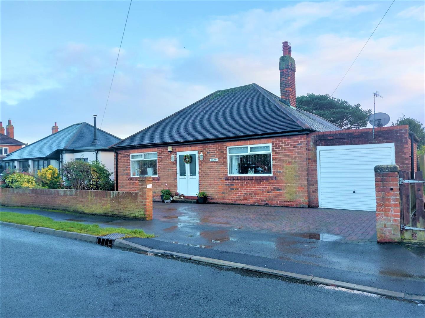 Property in Shaftesbury Avenue, Hornsea, HU18