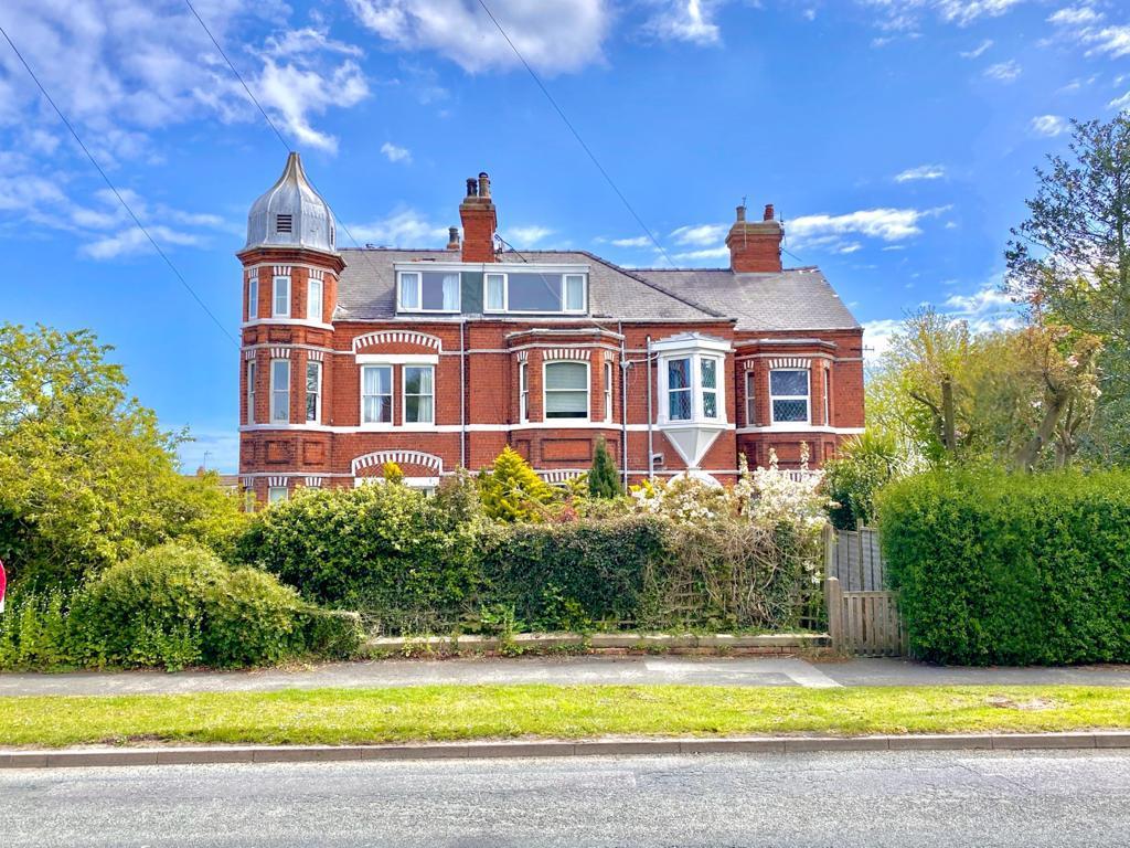 Property in Atwick Road, Hornsea, HU18