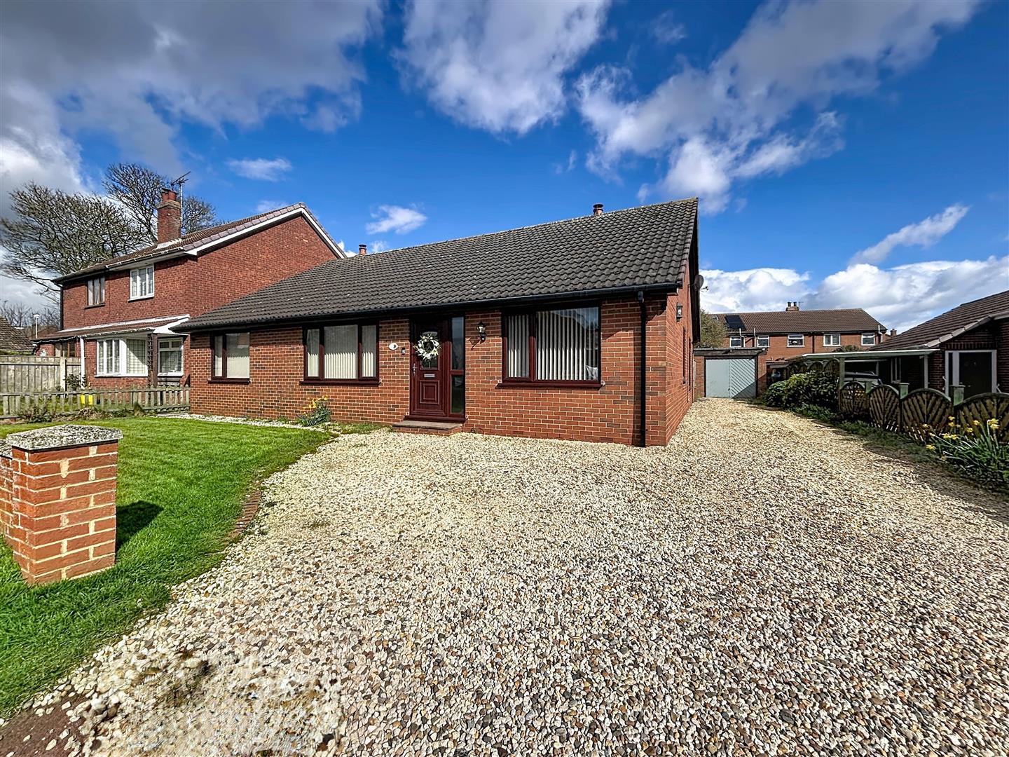 Cedar Grove, Hull, HU11