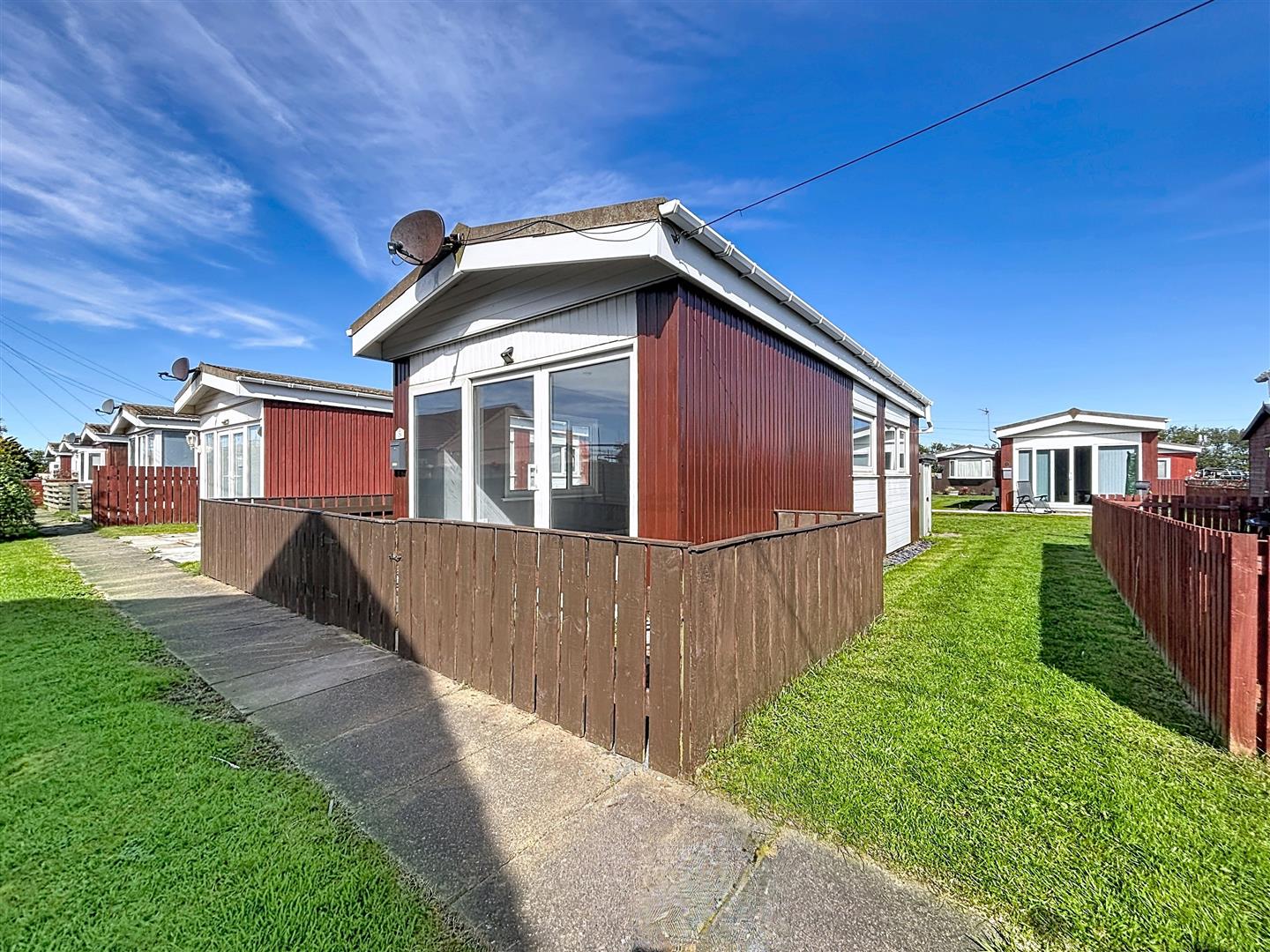 Golden Imp Chalet Park, Cliff Road, Hornsea, HU18