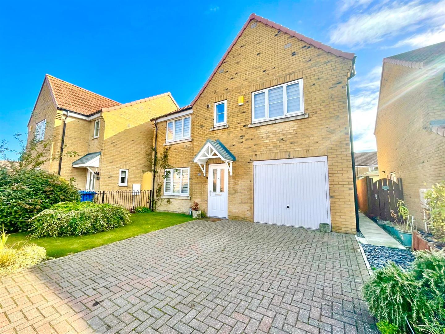 Ashcourt Drive, Hornsea, HU18