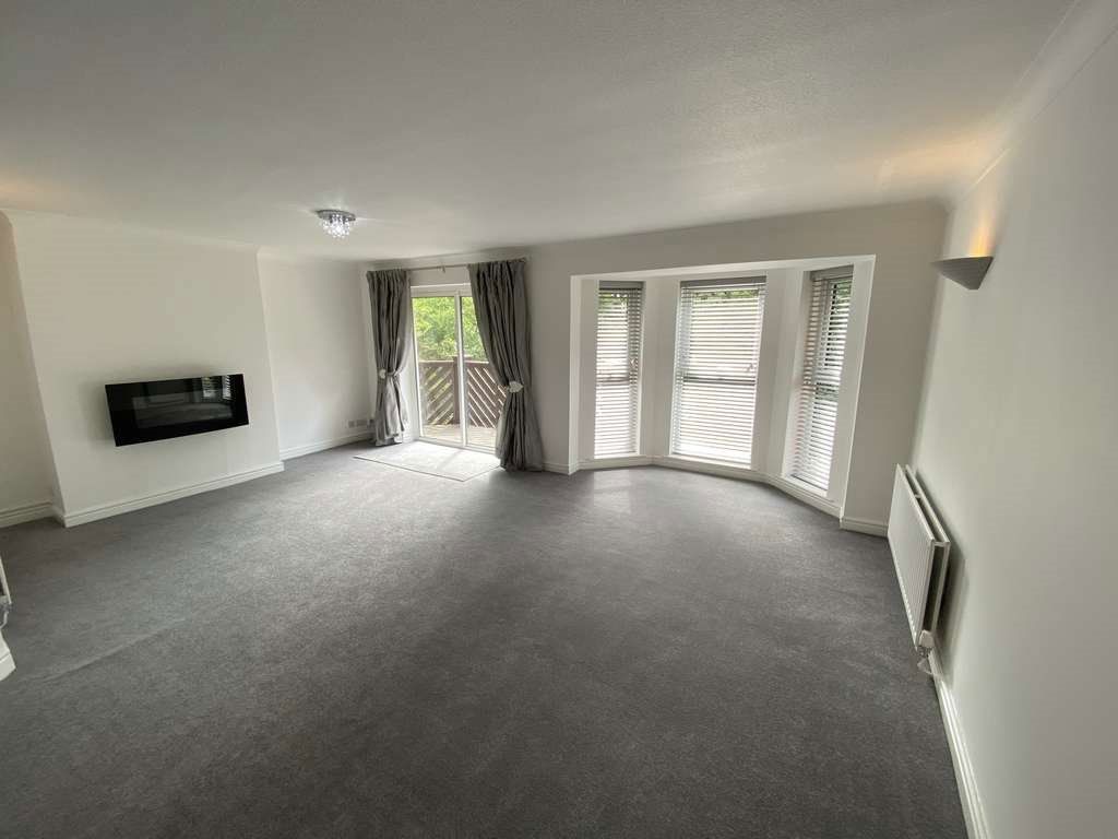 South Lawn, Wilmslow, SK9