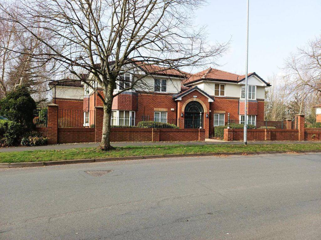 Pinewood Road, Wilmslow, SK9