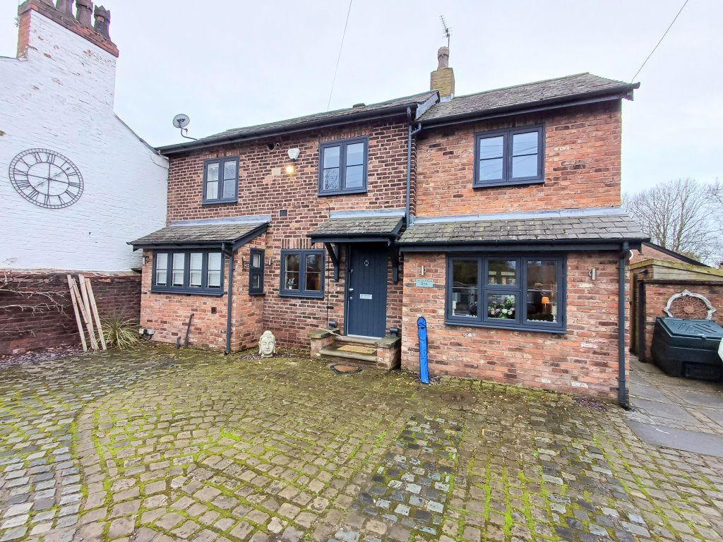 Knutsford Road, Alderley Edge, SK9