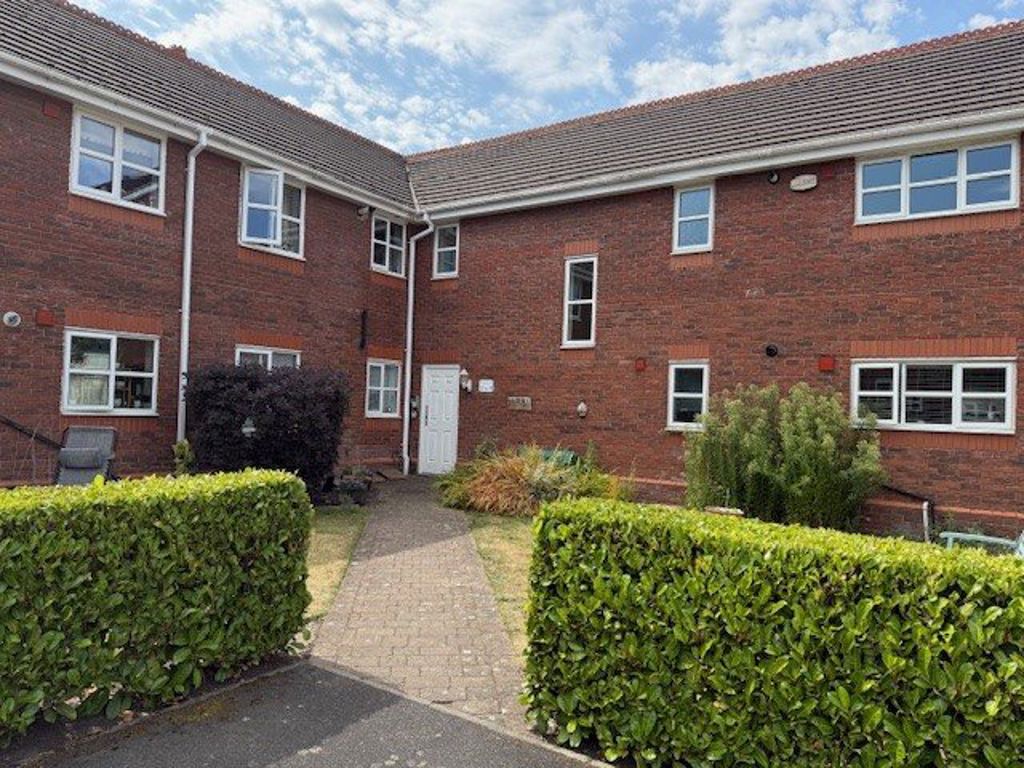 Balliol Court, Sale, M33