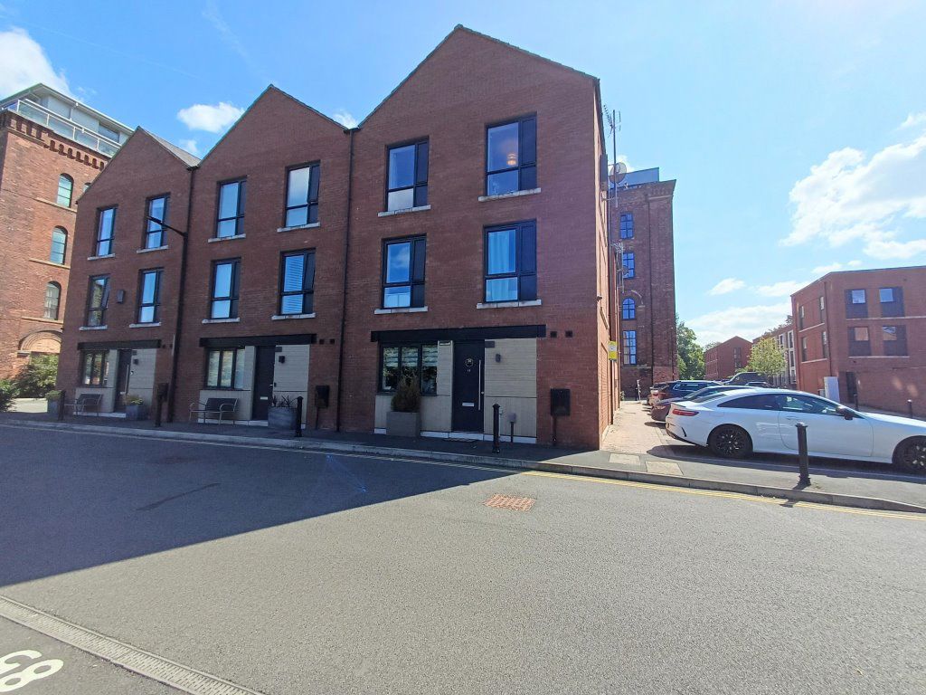 Elisabeth Gardens, Stockport, SK5