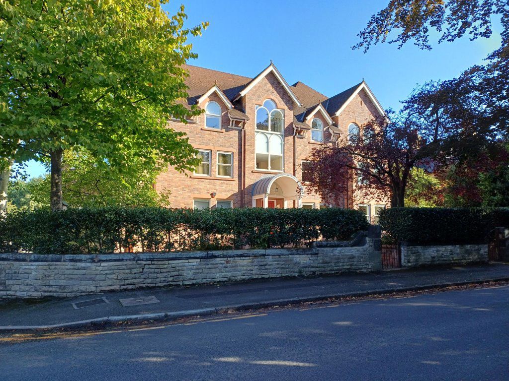 Heald Court, Wilmslow, SK9