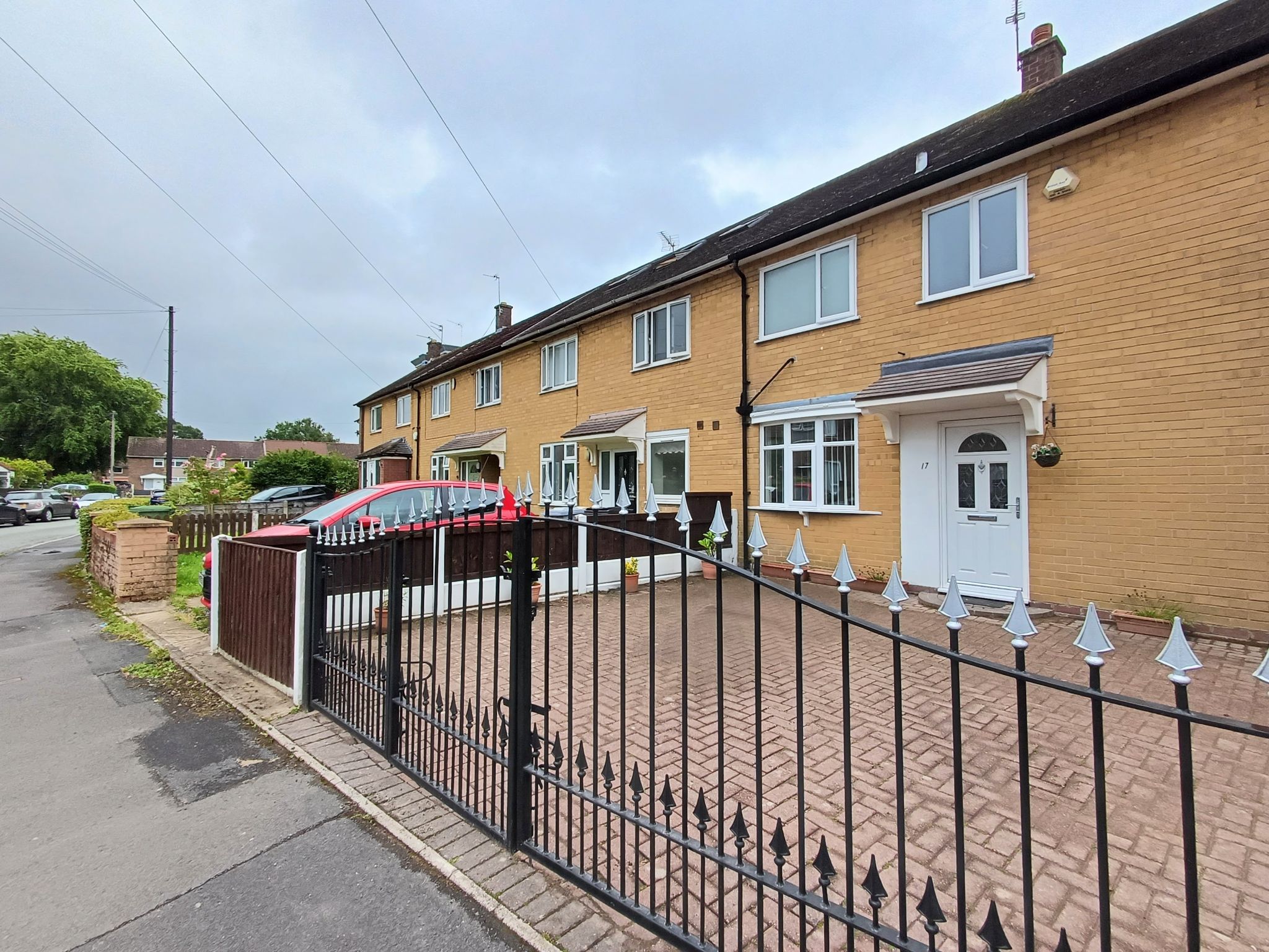 Pickmere Road, Wilmslow, SK9