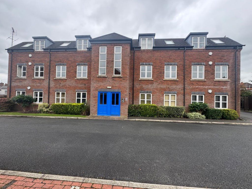 St Andrews Court, Macclesfield, SK11