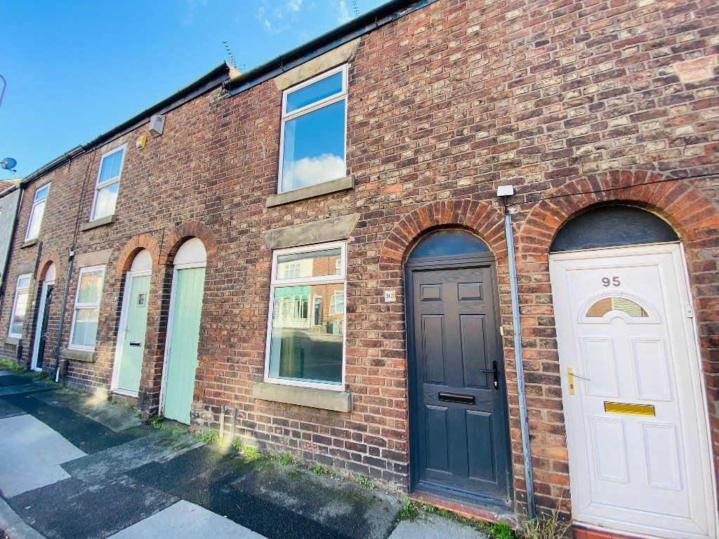 Chester Road, Macclesfield, SK11