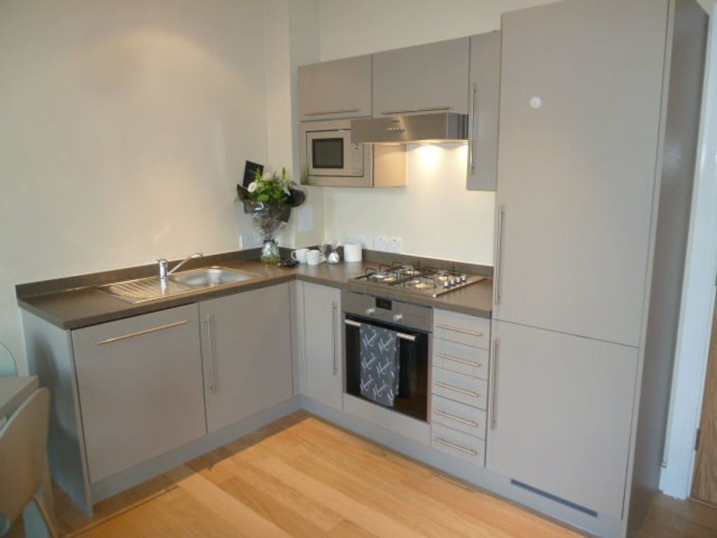 Victoria Street, Altrincham, WA14