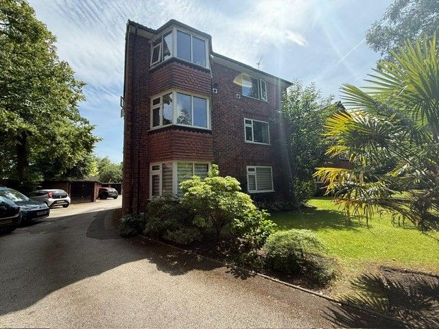 Sandimoss Court, Sale, M33