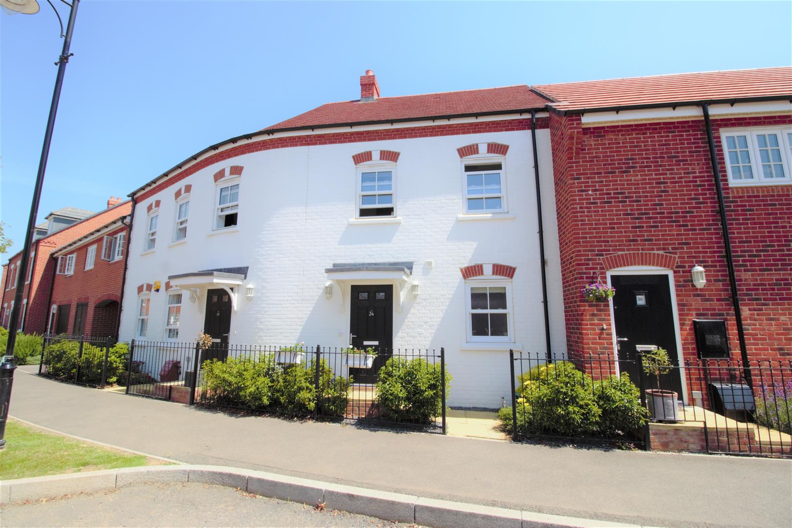 Property in Anglia Way, Great Denham, Bedford, Bedfordshire, MK40 4SD