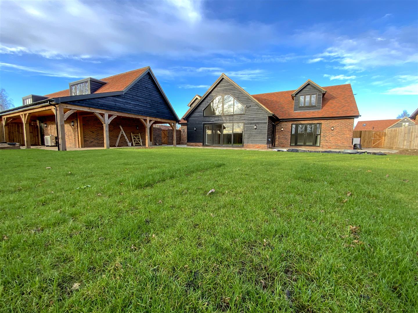 Property in Cookes Meadow, Northill, Biggleswade, SG18 9FX