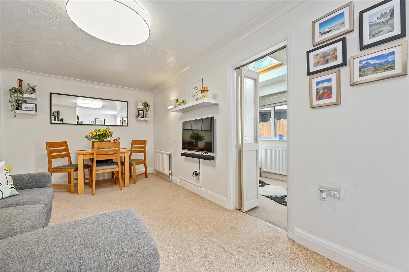 Property in Alpine View, Carshalton Beeches, SM5